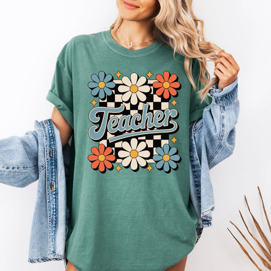 Teacher, Retro Floral, Checkered, First Day of School, Cute, Teacher Appreciation, Coquette, Comfort Colors T-Shirt