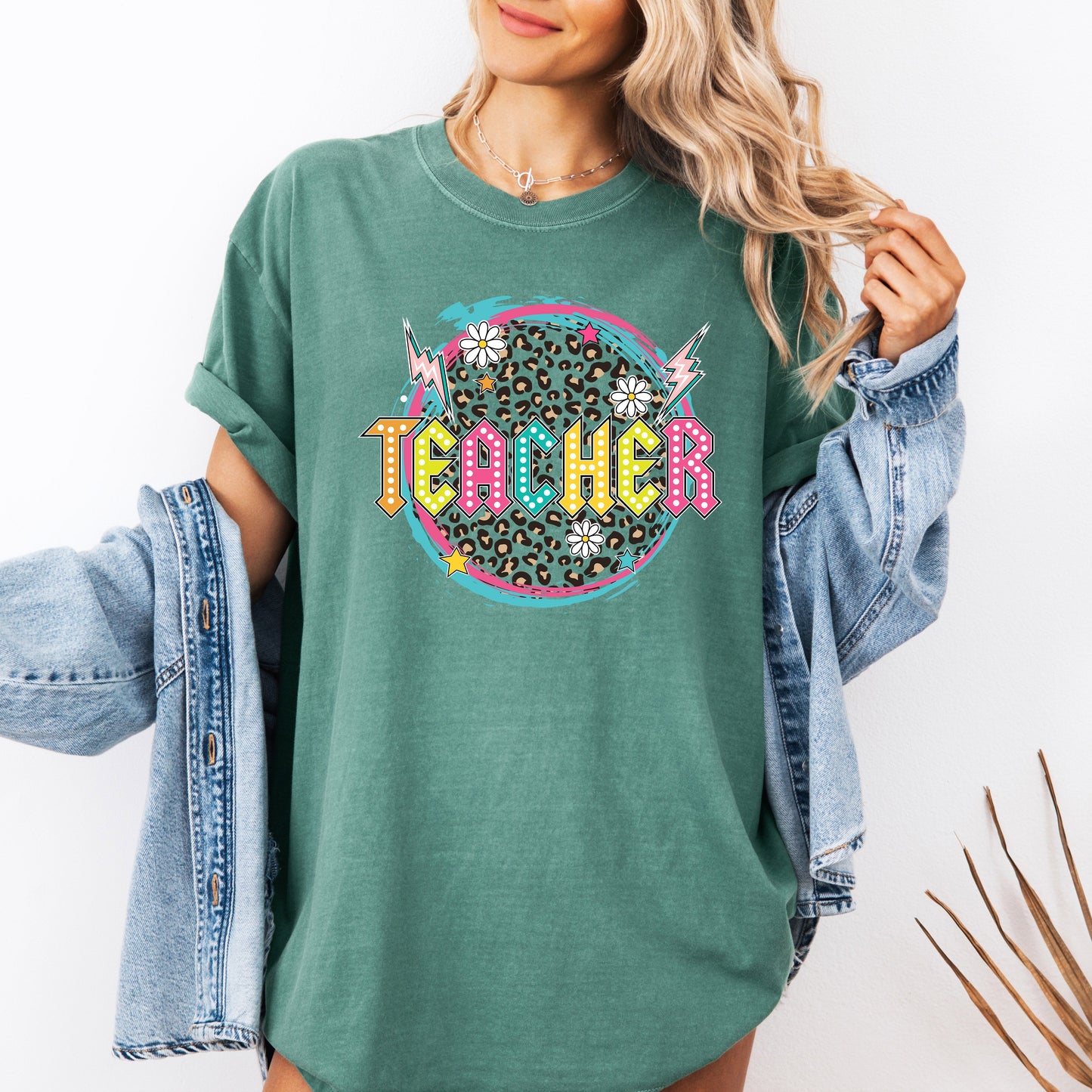 Teacher, Leopard, Daisy, Back to School, First Day of School, Cute, Teacher Appreciation, Coquette, Comfort Colors T-Shirt