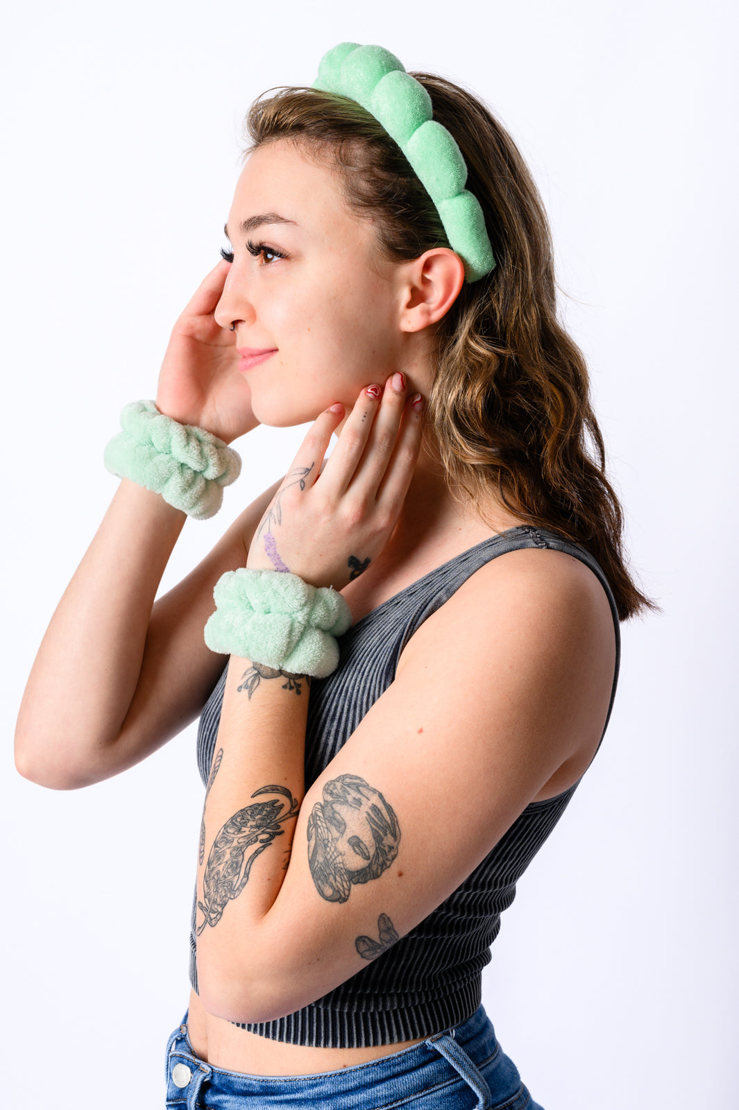 Lost in the Moment Headband and Wristband Set in Green (Online Exclusive)