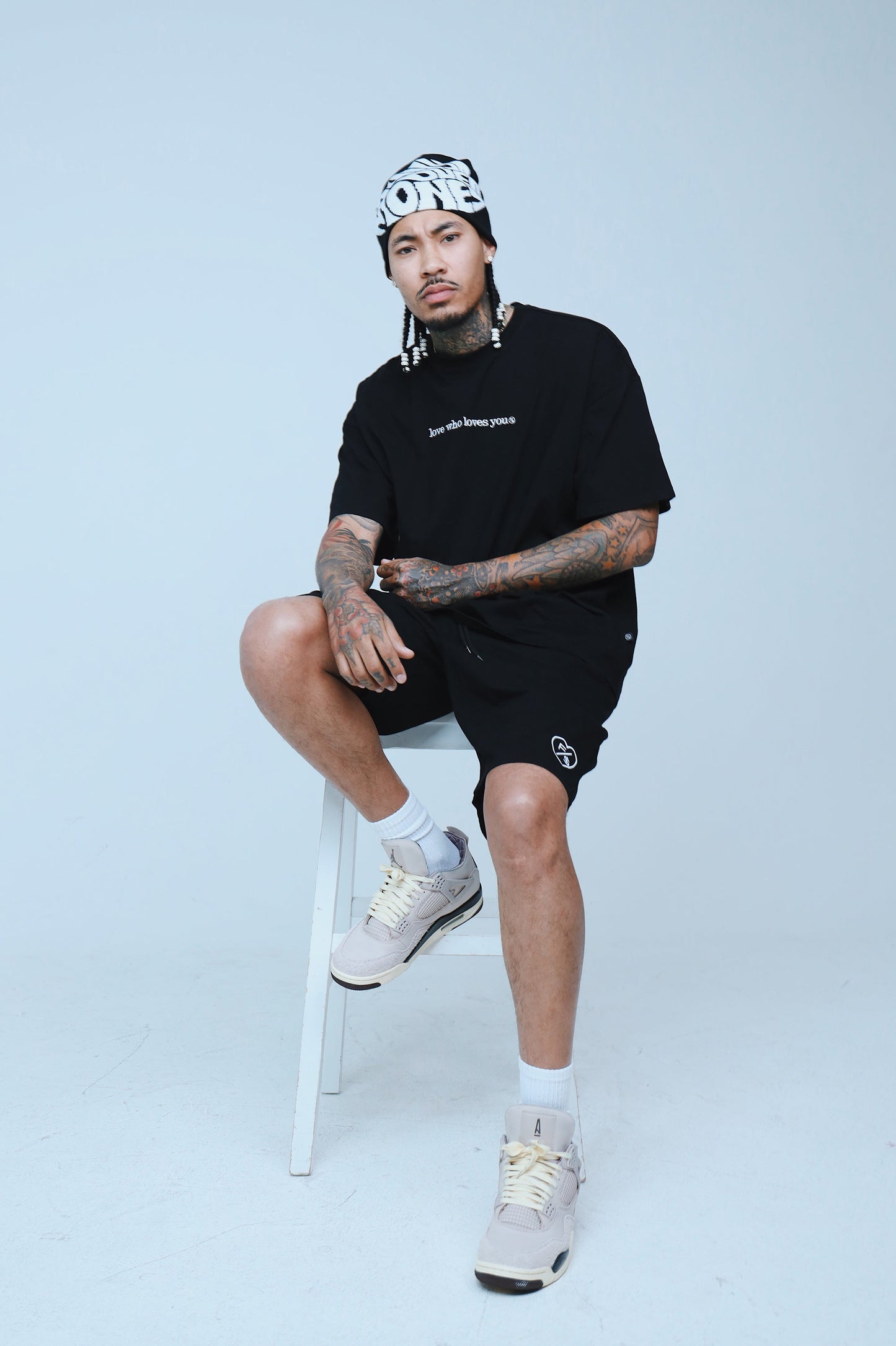 Love Who Loves You (Black - Oversize Shirt) - Aaria Tees