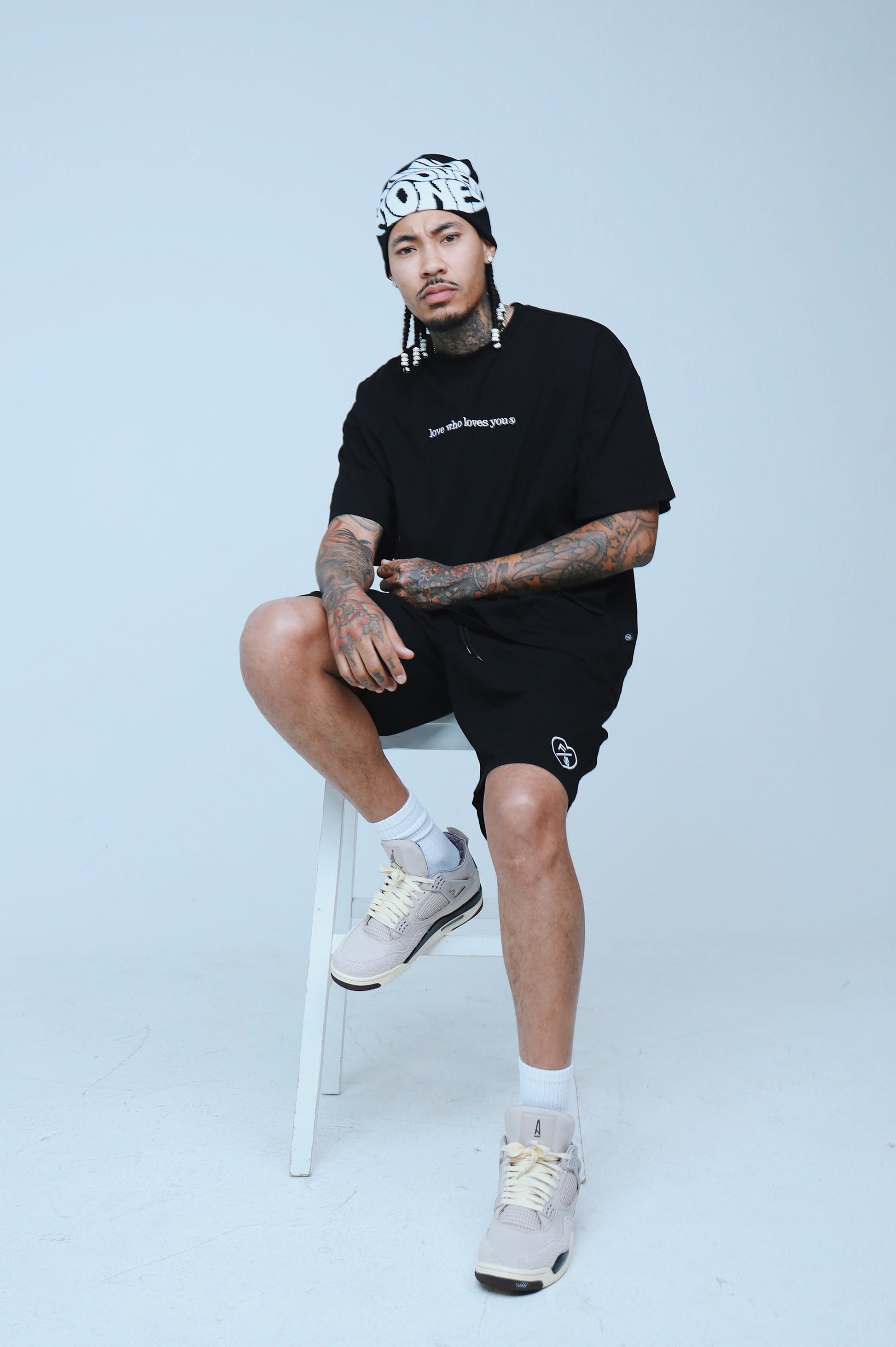 Love Who Loves You (Black - Oversize Shirt) - Aaria Tees