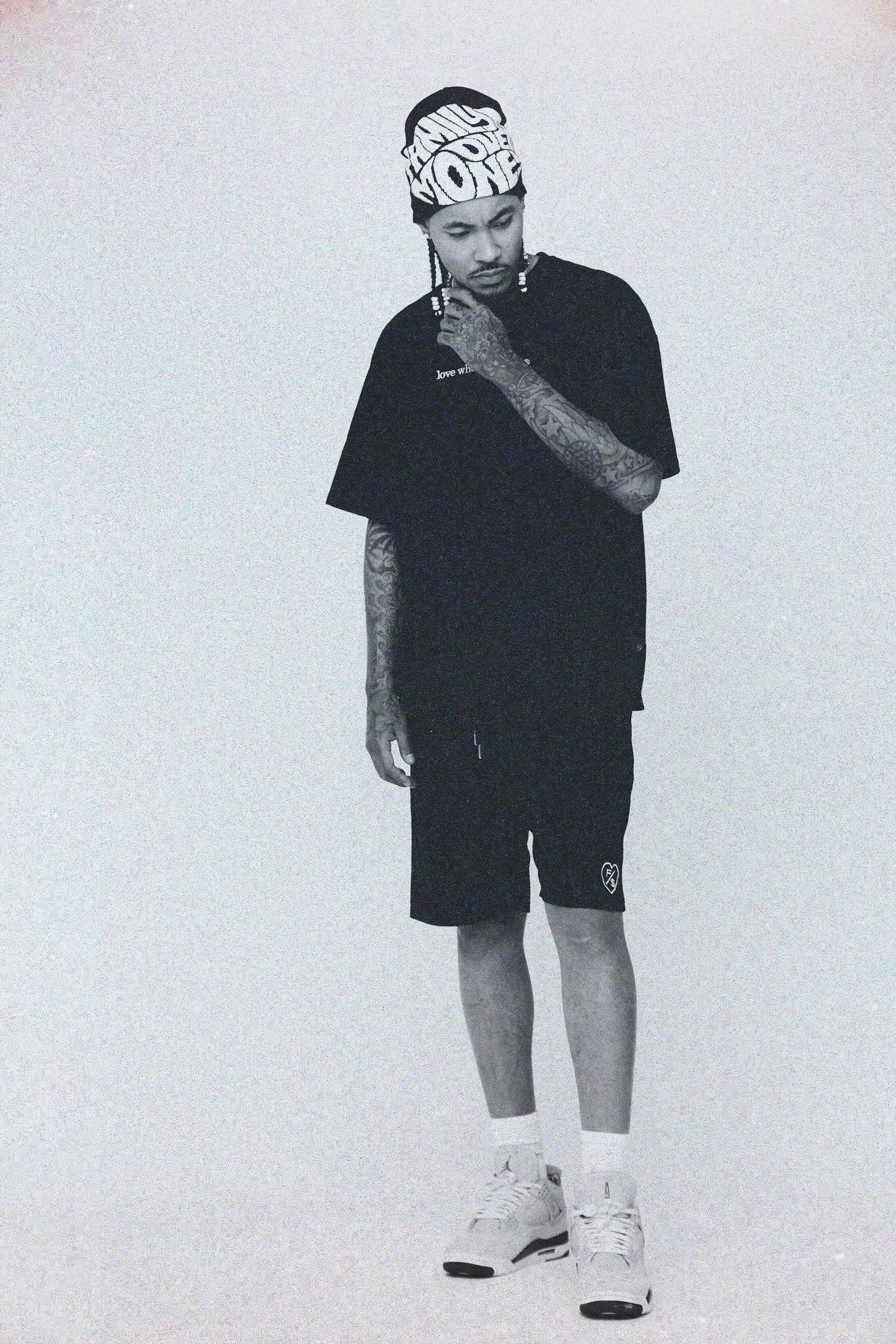 Love Who Loves You (Black - Oversize Shirt) - Aaria Tees