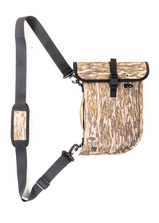 Mossy Oak - Auto-Sealing, Waterproof, Floating, Scent Proof Universal Pistol / Utility Dry Bag Aaria Tees