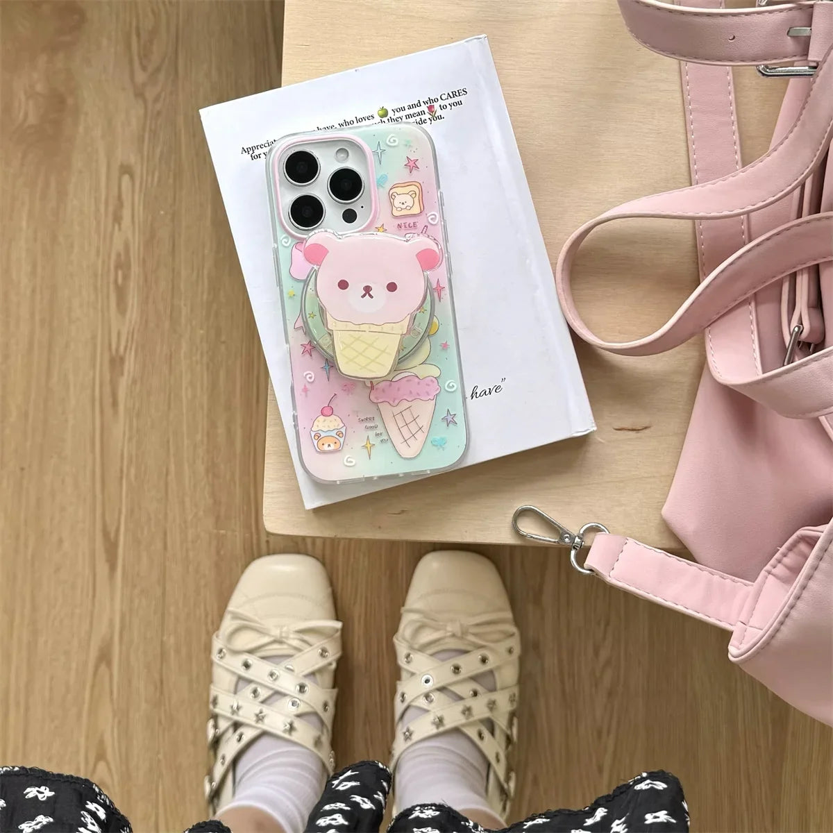 Cute ice cream is easily attracted by bear magnets Phone Case