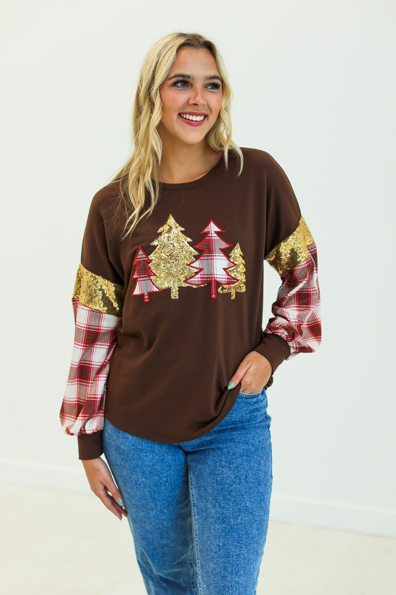 Aaria Tees