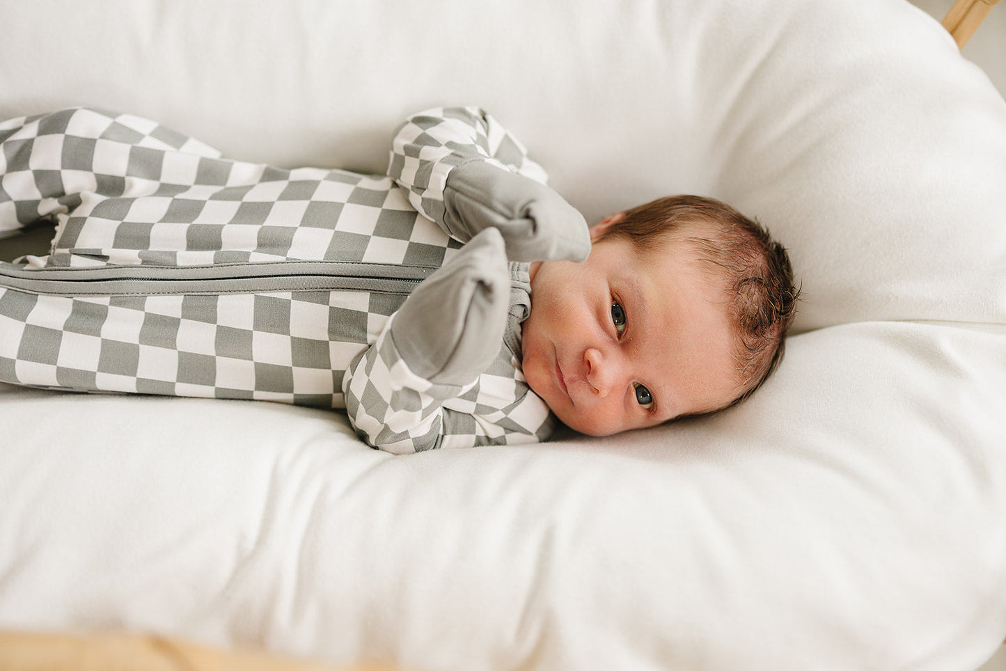 Light Green Checkered Bamboo Zipper