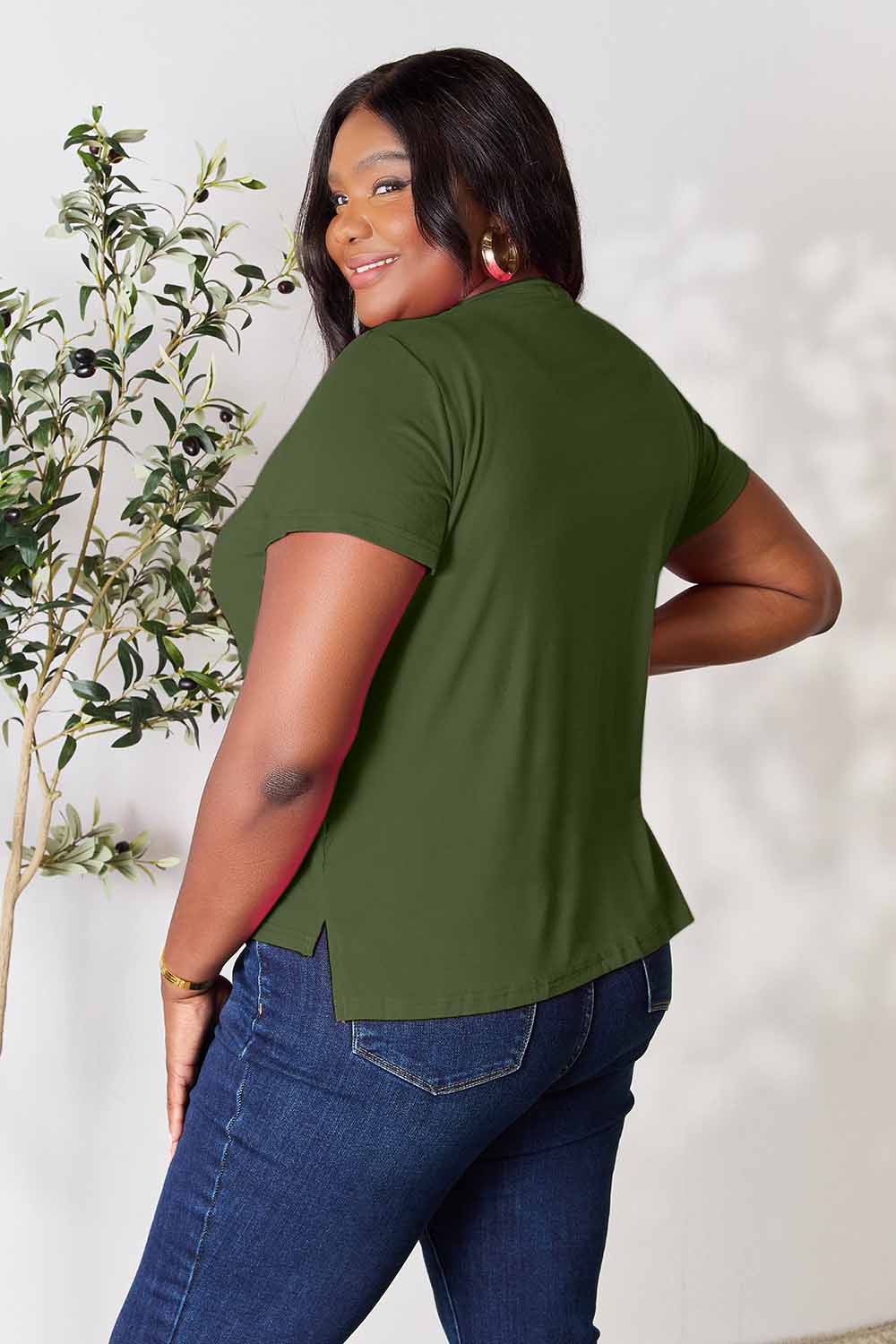 Aaria Tees