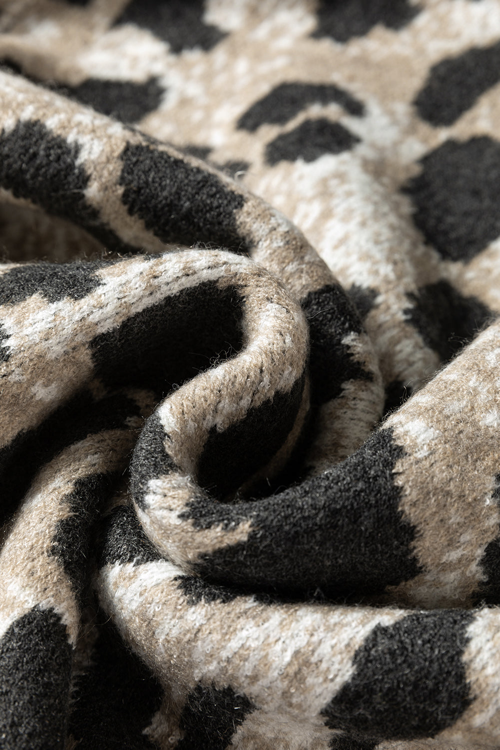 Leopard Contrast Trim Drop Shoulder Sweater