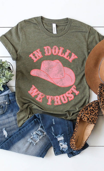 Retro In Dolly We Trust Hat Graphic Tee PLUS - Aaria Tees