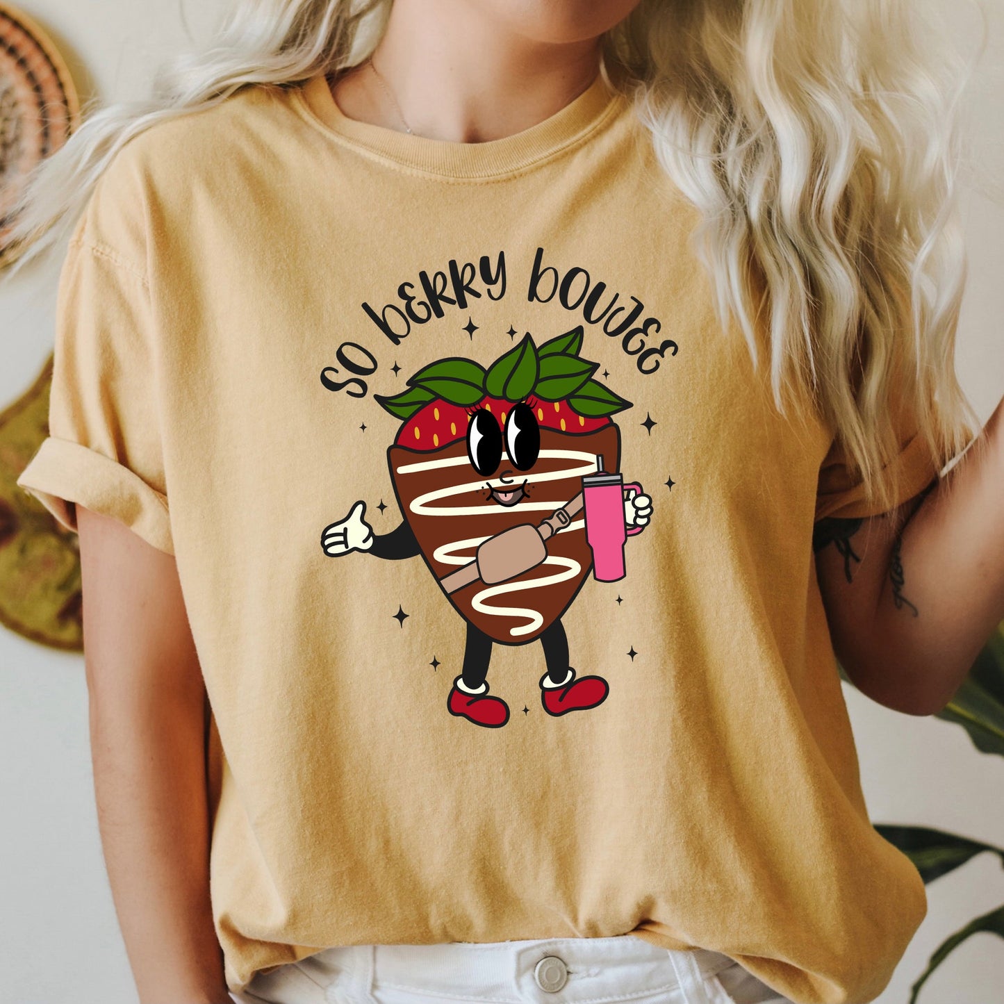 So Berry Boujee, Chocolate Strawberry, Bougie, Comfort Colors Tshirt, Valentine's Day