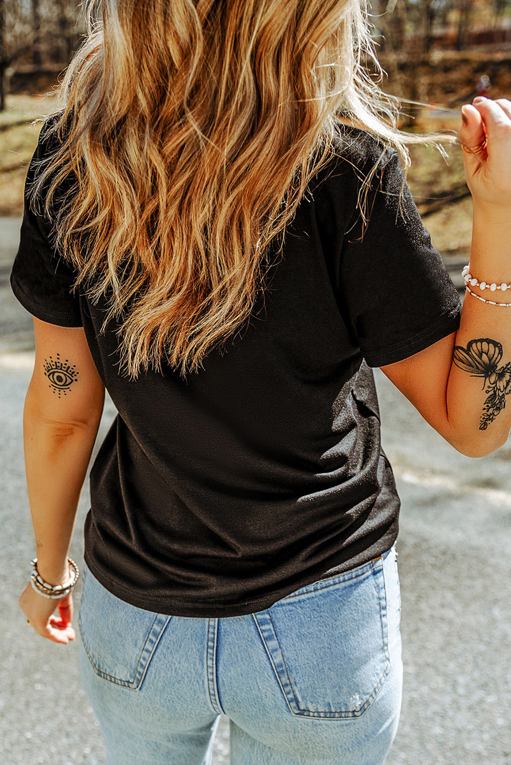 Black Rhinestone XOXO Heart Graphic Crewneck Tee Aaria Tees