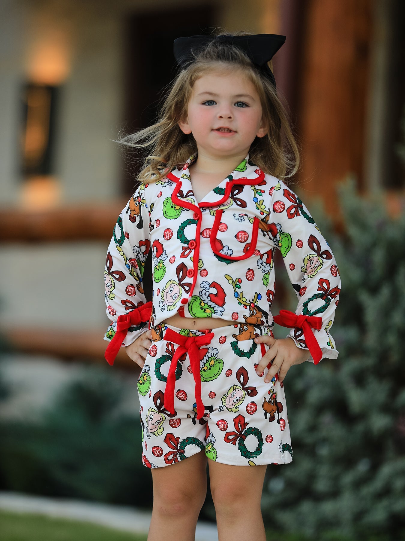 Christmas Wreath Character Print Girls Pajama Set
