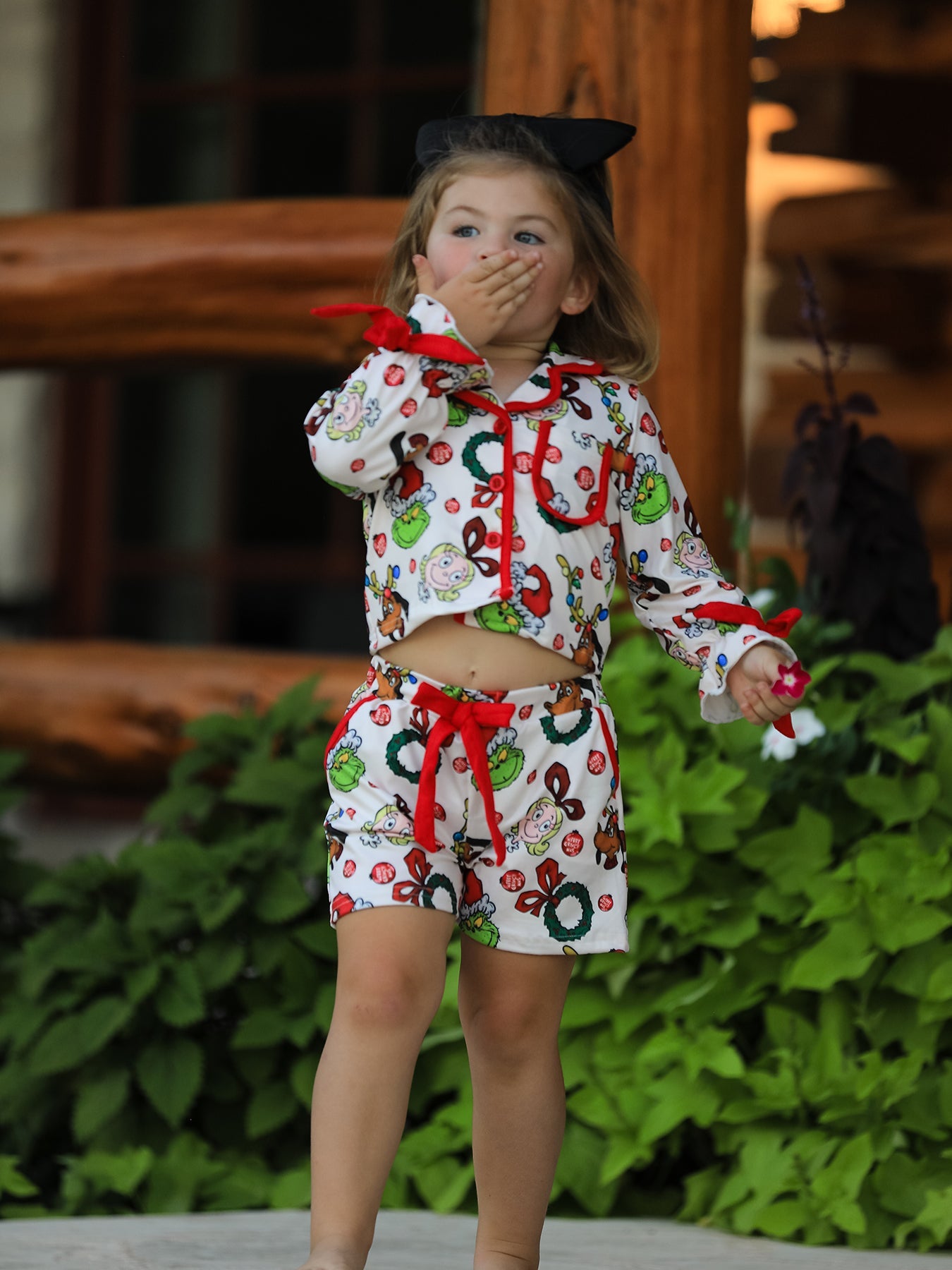 Christmas Wreath Character Print Girls Pajama Set